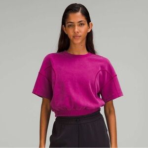 Lululemon Softstreme Gathered T-Shirt
Magenta Purple
